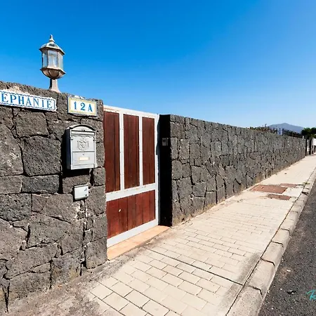 Charming 4-bed In Playa Blanca Playa Blanca (Lanzarote)