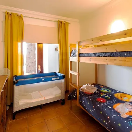 Villa Charming 4-bed In Playa Blanca Playa Blanca (Lanzarote)