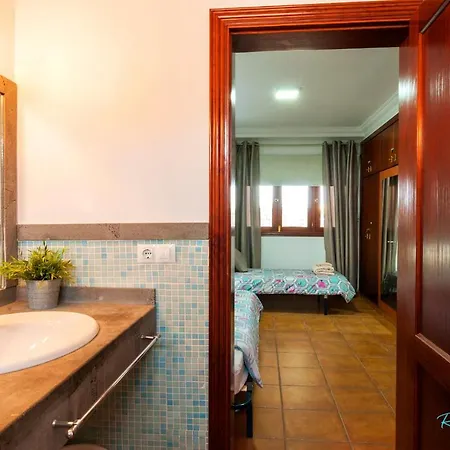 Villa Charming 4-bed In Playa Blanca *